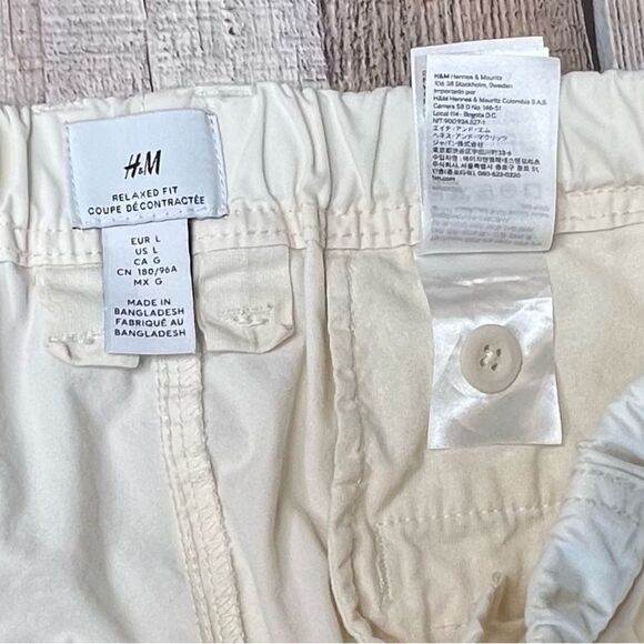 H&M Relaxed Fit Cream Tapered Chino Slacks Pants size Large - Picture 12 of 14
